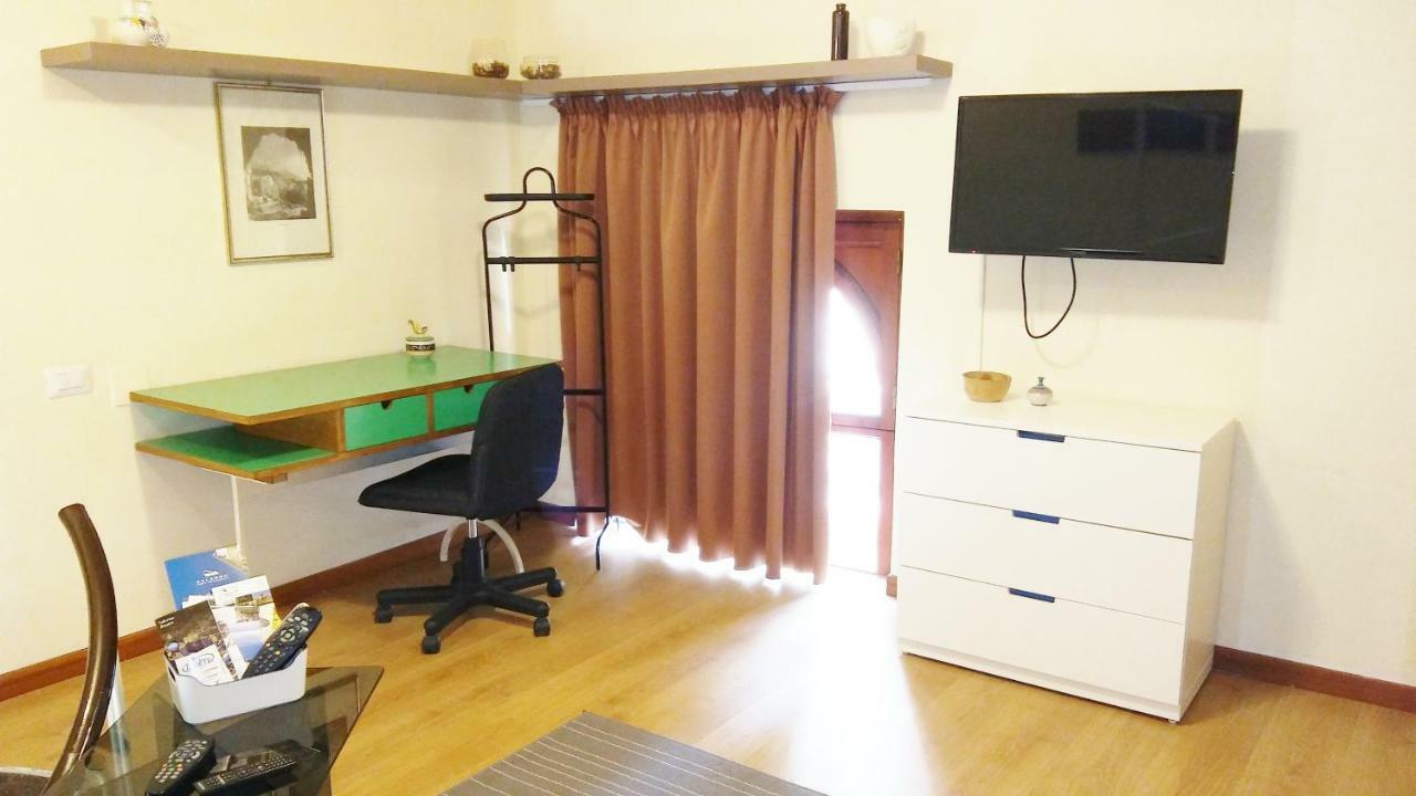 Apartmán Bilocale In Centro Salerno Exteriér fotografie
