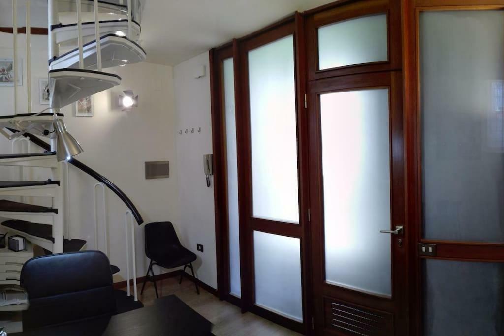Apartmán Bilocale In Centro Salerno Exteriér fotografie