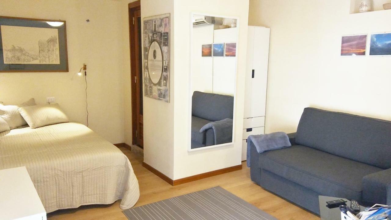 Apartmán Bilocale In Centro Salerno Exteriér fotografie