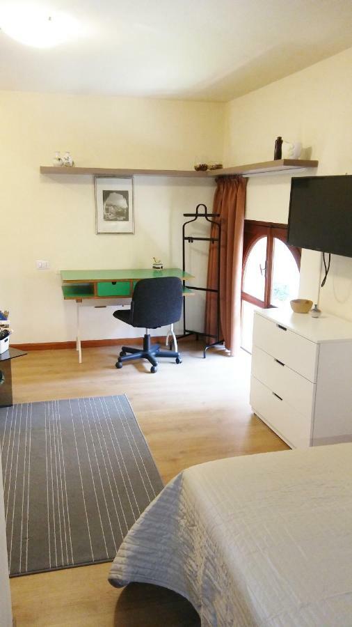 Apartmán Bilocale In Centro Salerno Exteriér fotografie